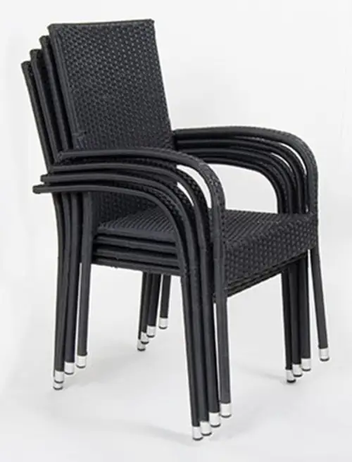 Stohovatelné židle z umělého ratanu